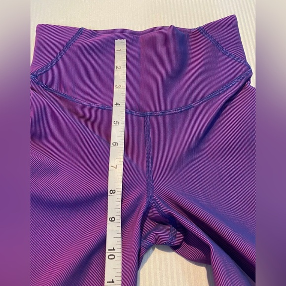 Lululemon Base Pace Hi-Rise Crop Two-Tone Ribbed Pant Leggings 23” - Picture 6 of 10